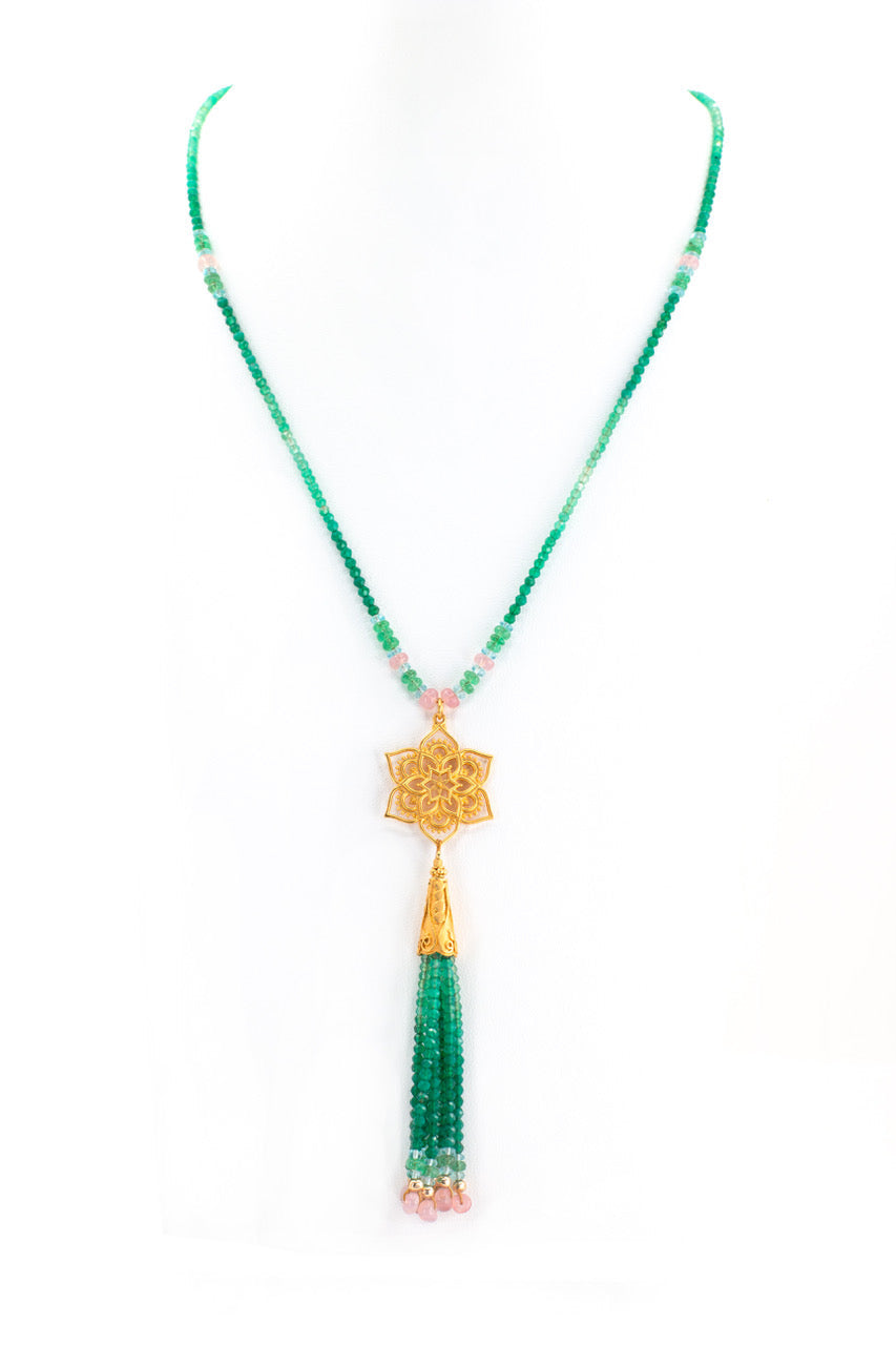 Lady Luck- Golden Lotus Necklace Set